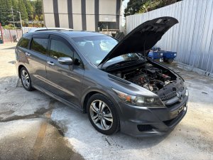 HONDA STREAM RN6 2012