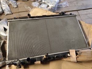 Радиатор охлаждения двигателя аккорд 8 0371 HONDA ACCORD