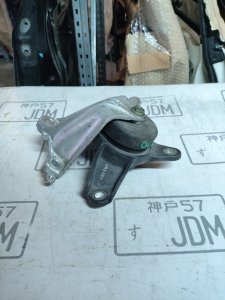 Левая подушка двигателя аккорд 8 0045 HONDA ACCORD CU2 2008