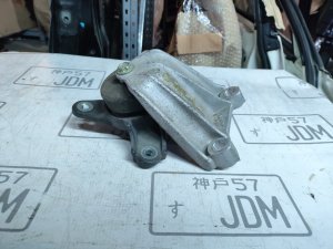 Левая подушка двигателя HONDA ACCORD