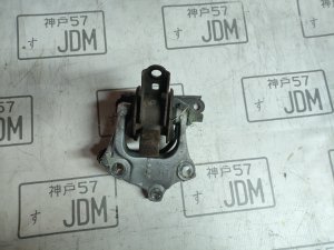 Левая подушка двигателя HONDA FIT GE6 2012