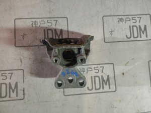 Левая подушка двигателя HONDA CR-V