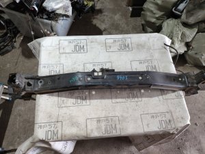 Передний усилитель бампера CR-V RE4 9403 HONDA CR-V
