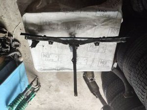 Рамка радиатора TOYOTA WISH 4WD