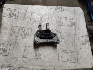 Правая подушка двигателя NISSAN NOTE