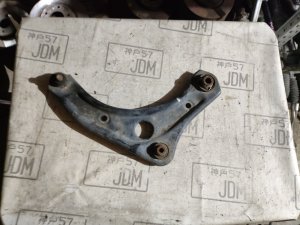 Рычаг передний правый NISSAN NOTE