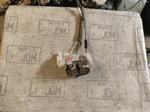Замок передний правый HONDA ACCORD CL7 2004