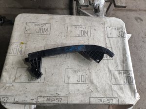 Крепление под фару перед лево HONDA STREAM